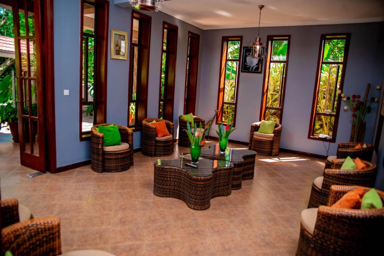 ארושה Lush Garden Business Hotel מראה חיצוני תמונה