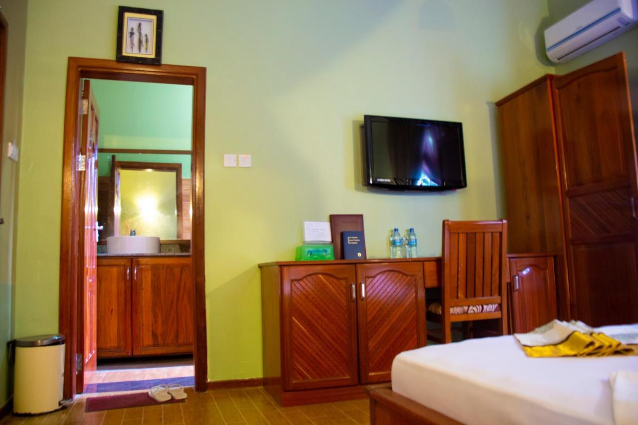 ארושה Lush Garden Business Hotel מראה חיצוני תמונה