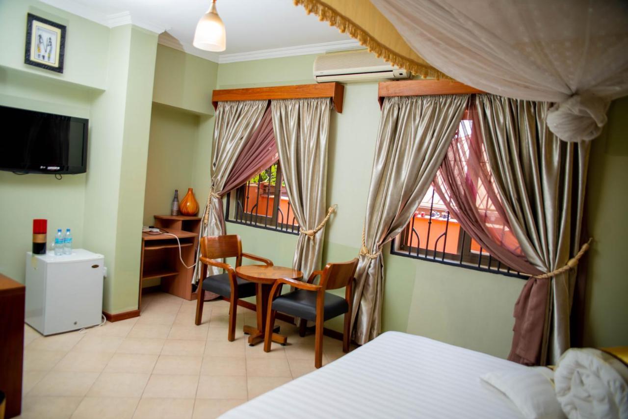 ארושה Lush Garden Business Hotel מראה חיצוני תמונה