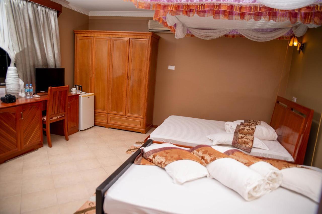 ארושה Lush Garden Business Hotel מראה חיצוני תמונה