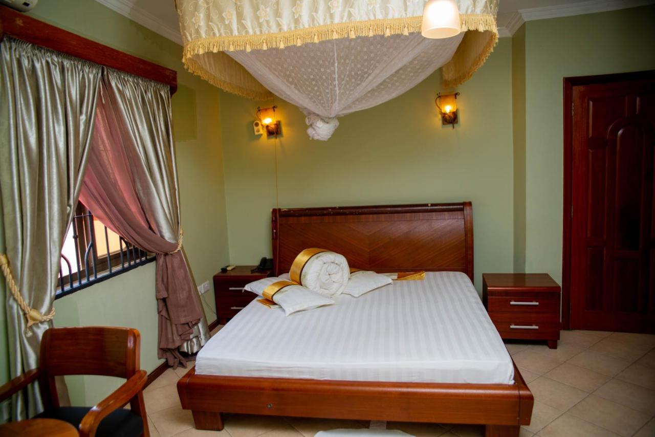 ארושה Lush Garden Business Hotel מראה חיצוני תמונה